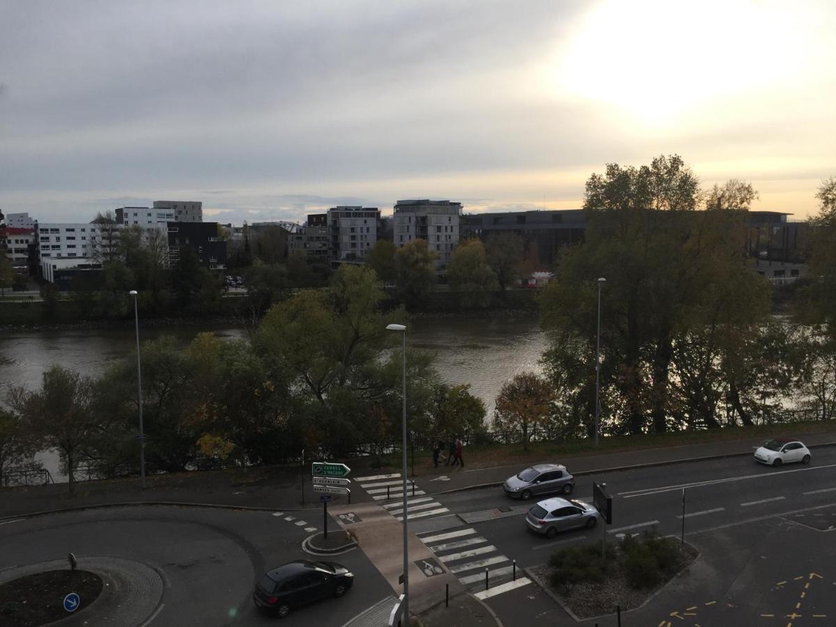 Apartamento T2 Hyper Centre Bord De Loire Parking Nantes Exterior foto